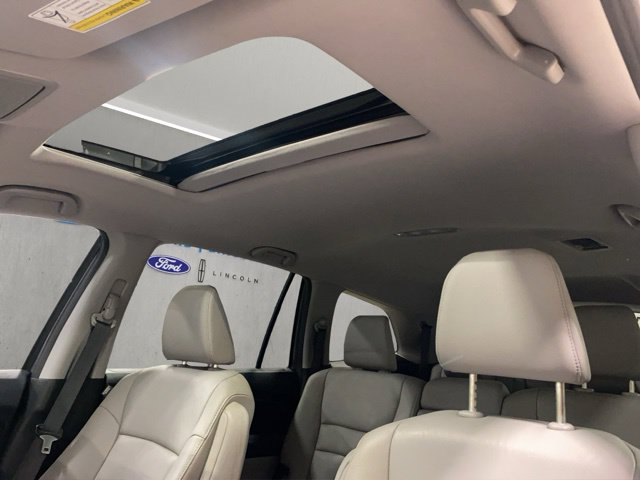 Used 2017 Honda Pilot EX-L image 3