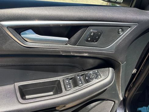 Used 2024 Ford Edge Titanium AWD/4WD image 10