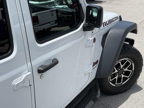 Used 2024 Jeep Wrangler Unlimited Rubicon w/ Capability Package AWD/4WD image 10