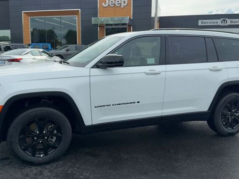 New 2026 Jeep Grand Cherokee L 4WD image 3