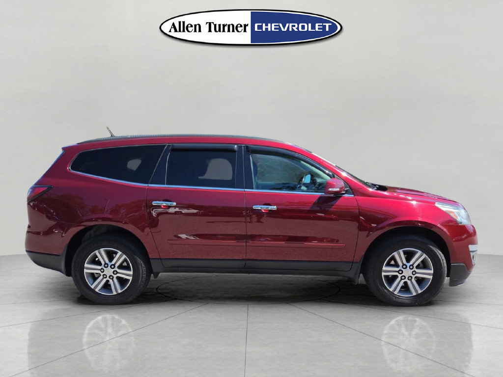 Used 2015 Chevrolet Traverse LT w/ Traveler's Package FWD image 3