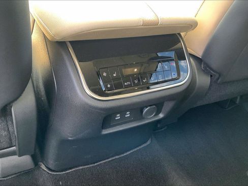 Certified 2025 Nissan Armada Platinum Reserve AWD/4WD image 34