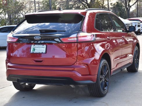 Certified 2022 Ford Edge ST-Line image 8