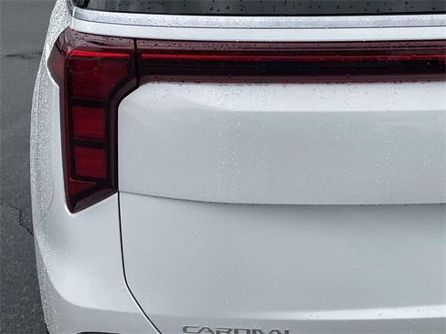 New 2026 Kia Carnival LXS image 15