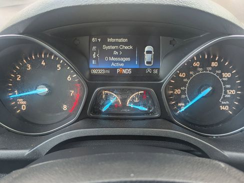 Used 2018 Ford Escape SE w/ SE Sync 3 Package image 11