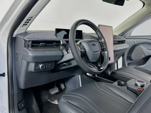 Used 2021 Ford Mustang Mach-E Premium image 34