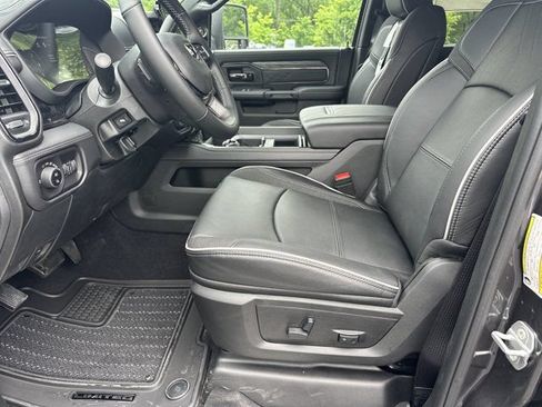New 2026 RAM 3500 Limited AWD/4WD image 9