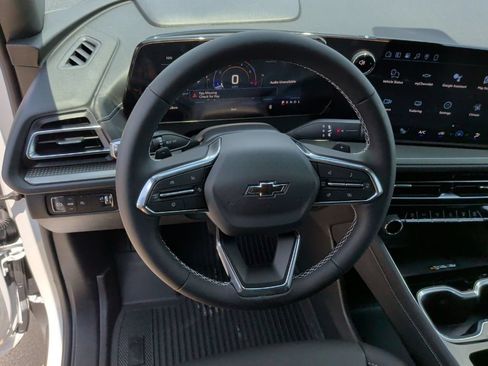 New 2026 Chevrolet Traverse LT w/ Midnight/Sport Edition FWD image 16