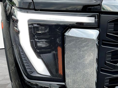 New 2026 GMC Sierra 2500 Pro w/ Convenience Package AWD/4WD image 8