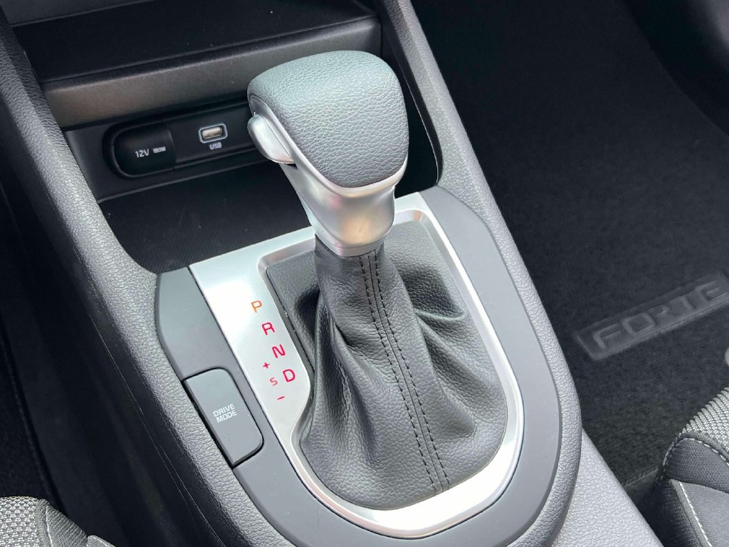Certified 2023 Kia Forte LXS FWD image 28
