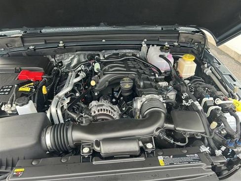 New 2025 Jeep Gladiator Willys image 25