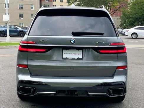 Used 2024 BMW X7 xDrive40i w/ Executive Package AWD/4WD image 4