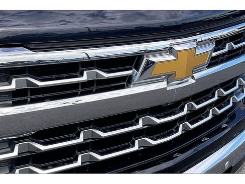 Used 2022 Chevrolet Silverado 1500 LTZ w/ LTZ Premium Package AWD/4WD image 32
