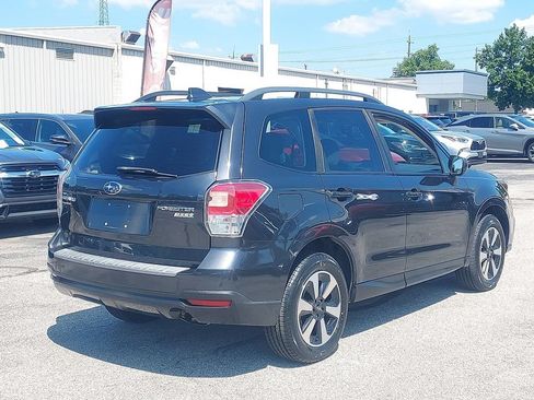 Used 2017 Subaru Forester 2.5i Premium w/ All-Weather Package AWD/4WD image 7