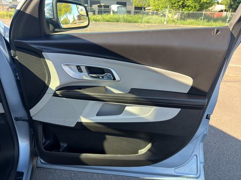 Used 2014 Chevrolet Equinox LS AWD/4WD image 12