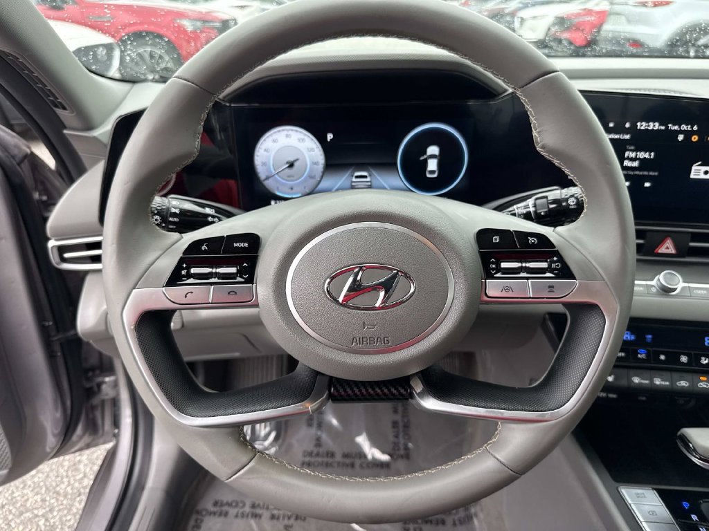 Used 2023 Hyundai Elantra SEL w/ Convenience Package FWD image 39