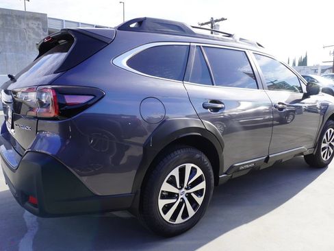 Used 2025 Subaru Outback Premium AWD/4WD image 7