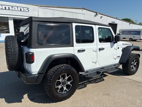 Used 2018 Jeep Wrangler Unlimited Rubicon AWD/4WD image 11