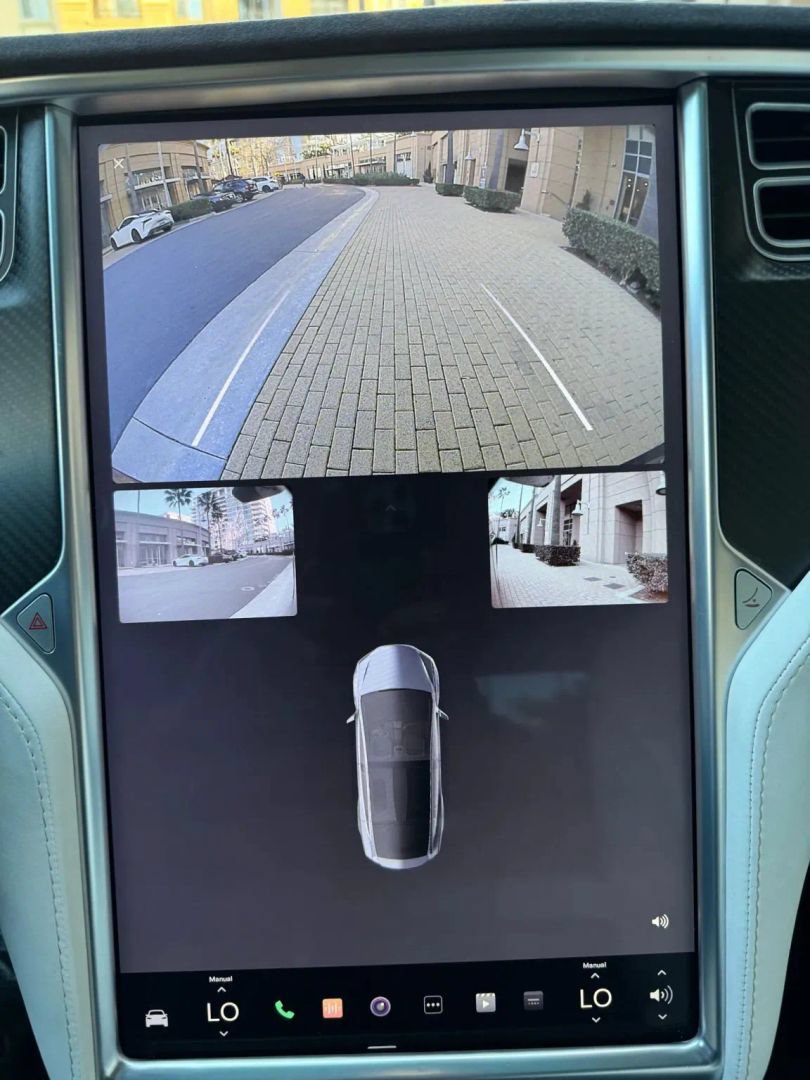 Used 2018 Tesla Model X 100D AWD/4WD image 17
