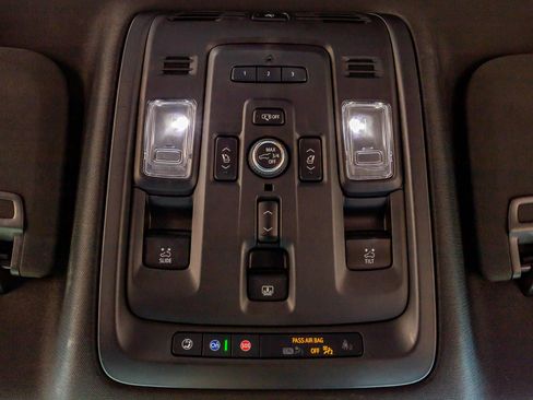 Used 2023 GMC Yukon Denali Ultimate AWD/4WD image 27
