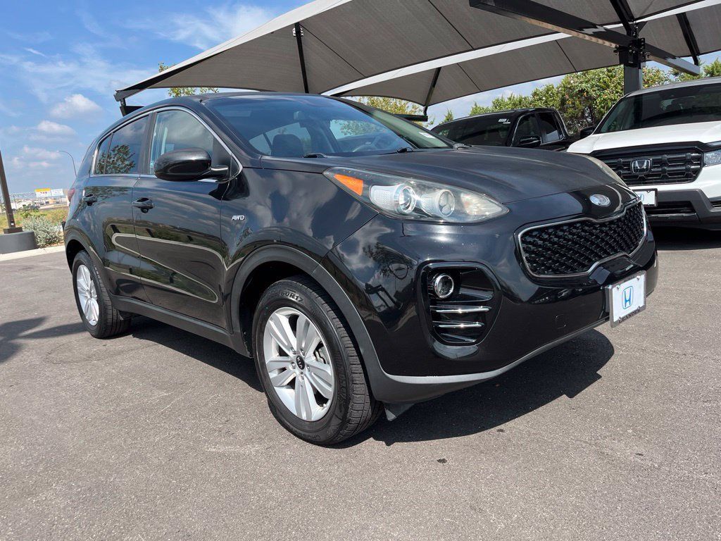 Used 2019 Kia Sportage LX AWD/4WD image 3
