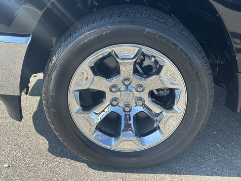 Used 2020 RAM 1500 Big Horn RWD image 11