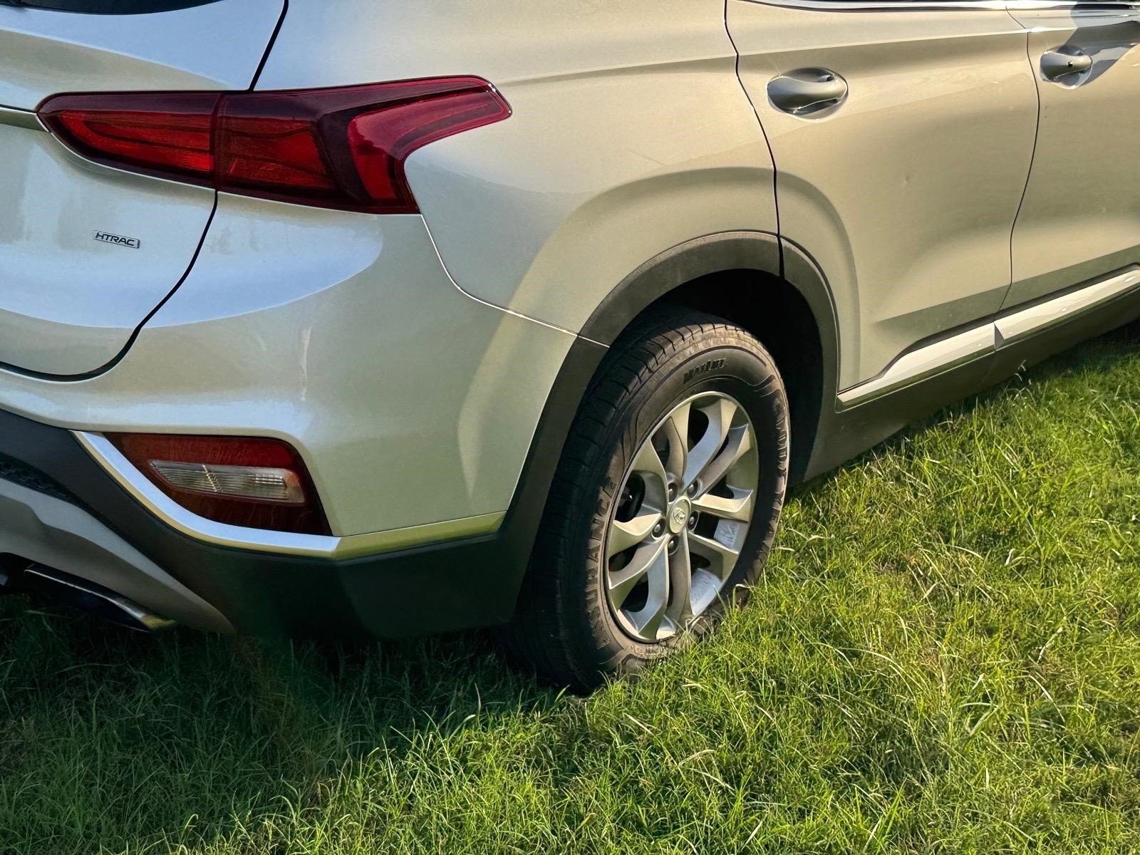 Used 2020 Hyundai Santa Fe SEL AWD/4WD image 17
