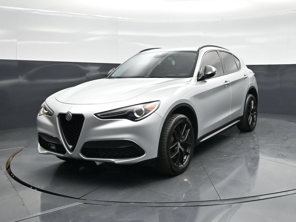 Used 2020 Alfa Romeo Stelvio w/ Nero Edizione RWD image 52