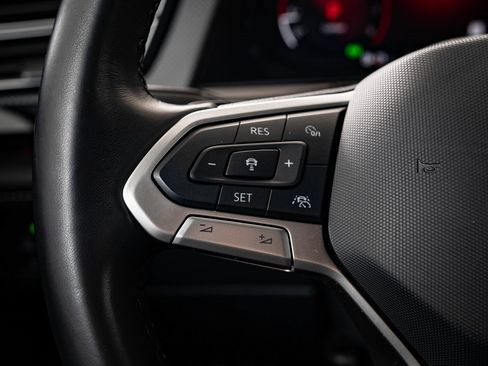 Used 2024 Volkswagen Atlas Cross Sport SEL Premium R-Line image 30