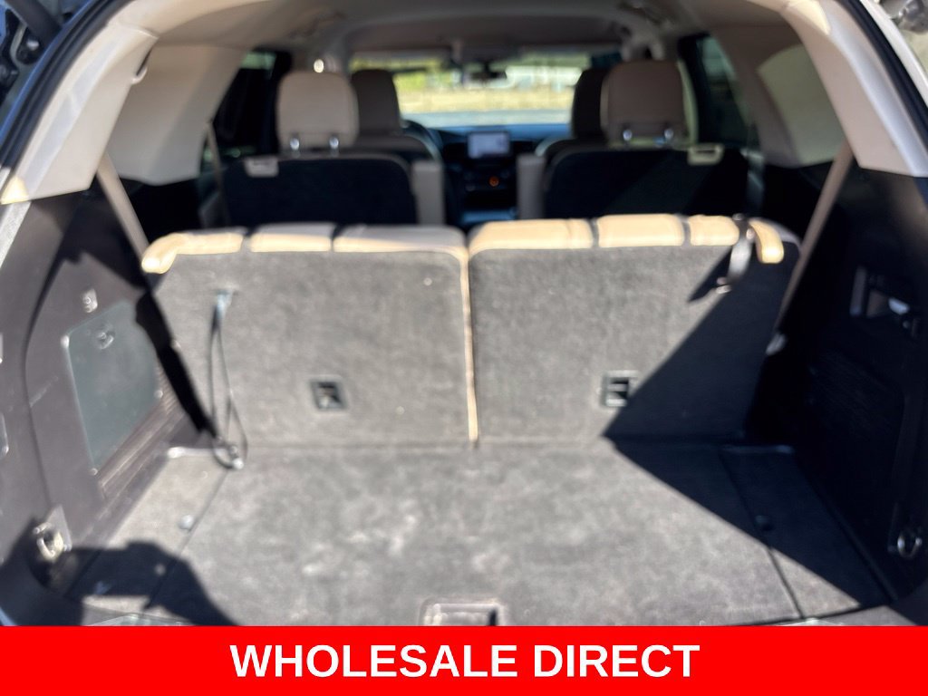 Used 2020 Ford Explorer XLT w/ Equipment Group 202A AWD/4WD image 30