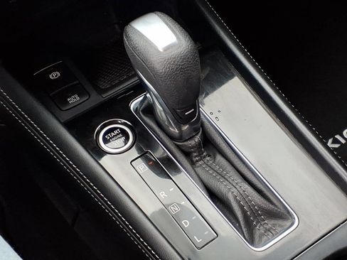 Used 2023 Nissan Kicks SV image 15