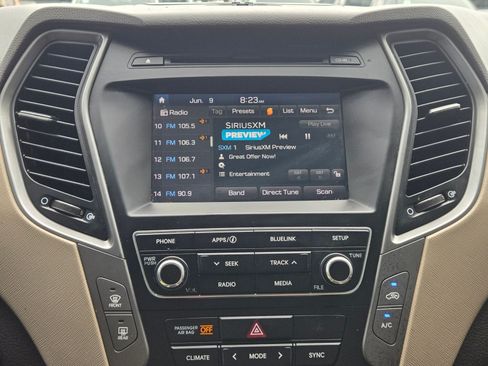 Used 2017 Hyundai Santa Fe Sport FWD image 14