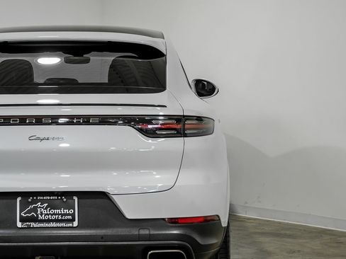 Used 2021 Porsche Cayenne Coupe image 43