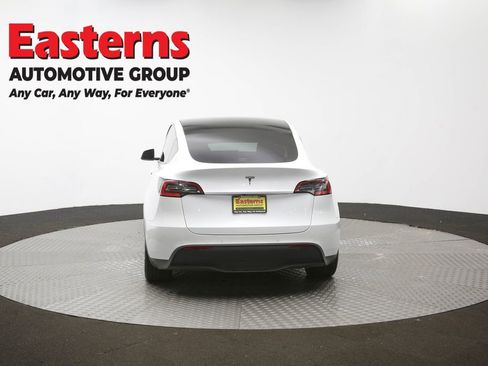Used 2021 Tesla Model Y 2WD image 33