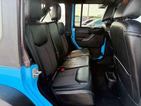 Used 2017 Jeep Wrangler Unlimited Sport AWD/4WD image 23