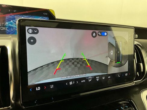 New 2026 Ford Expedition Max Platinum image 25