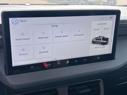 New 2025 Ford Maverick XL FWD image 19