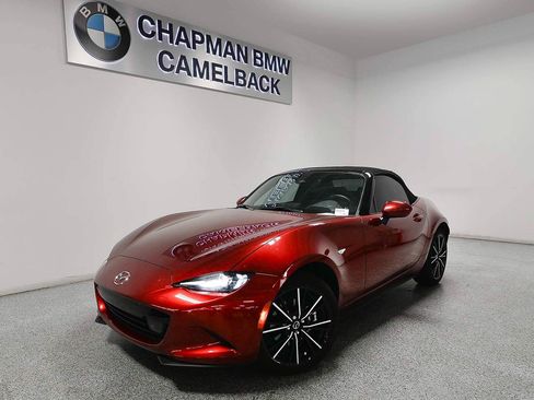 Used 2025 MAZDA MX-5 Miata Grand Touring RWD image 2