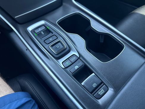 Used 2022 Honda Accord Sport image 9
