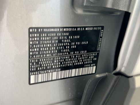 New 2026 Volkswagen Taos SE image 20