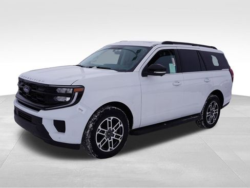 New 2026 Ford Expedition Active image 8