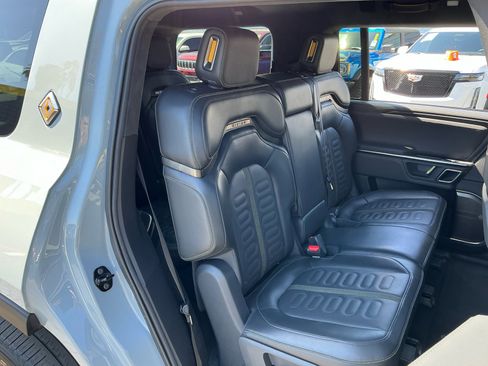 Used 2024 Rivian R1S Adventure AWD/4WD image 20