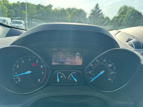 Used 2018 Ford Escape Titanium w/ Ford Safe & Smart Package AWD/4WD image 10