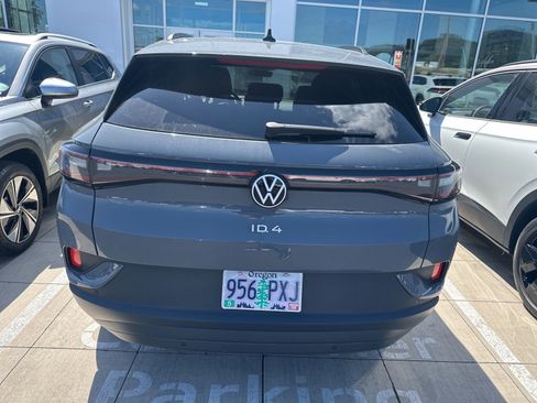 Used 2024 Volkswagen ID.4 2WD image 5