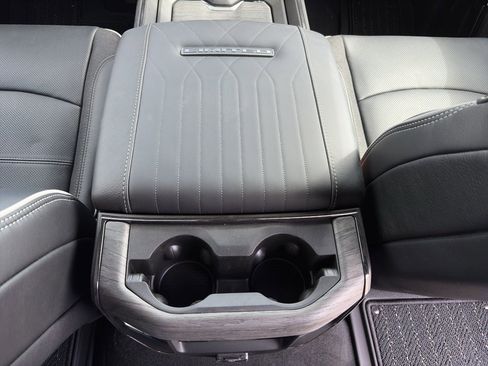 New 2026 RAM 2500 Limited image 24