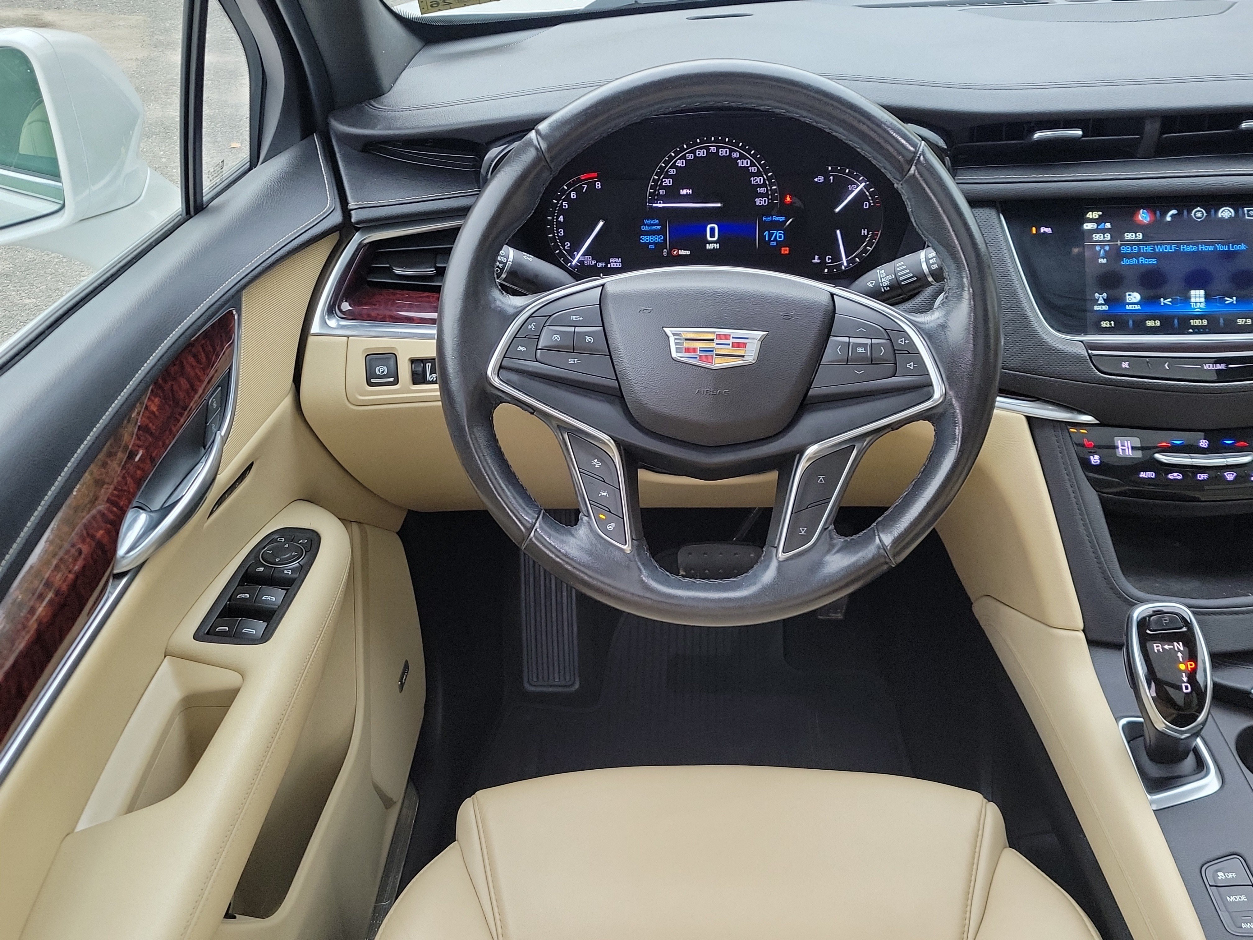 Used 2019 Cadillac XT5 Premium Luxury AWD/4WD image 19