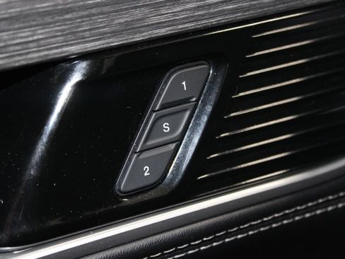 Used 2024 Jeep Wagoneer Series II w/ Flexible Seating Group AWD/4WD image 46