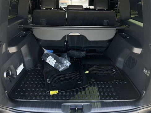 Used 2025 Lexus GX 550 image 31