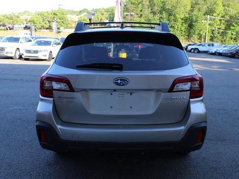 Used 2019 Subaru Outback 2.5i Premium AWD/4WD image 4