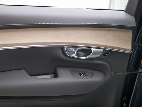 New 2026 Volvo XC90 T8 Plus w/ Protection Package AWD/4WD image 21